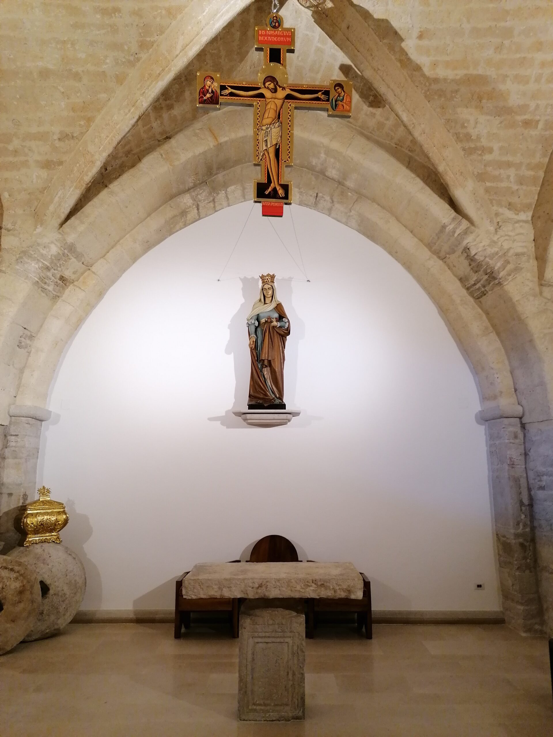 Aula Liturgica feriale intitolata a Santa Elisabetta di Ungheria